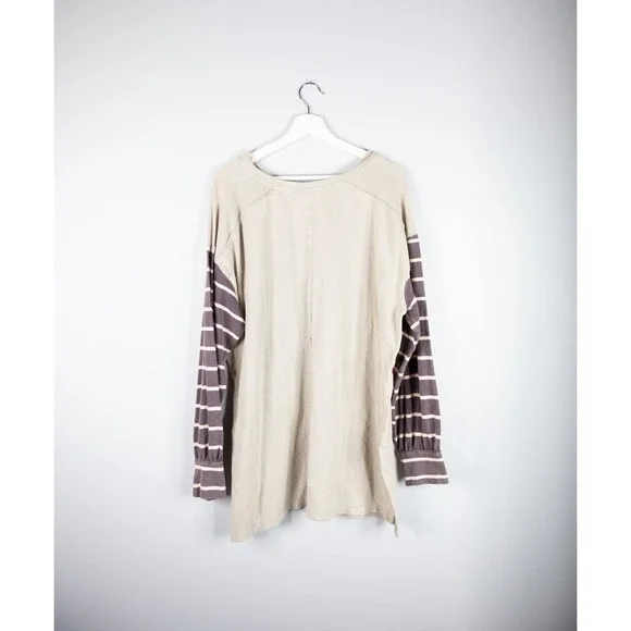 Free People We the Free Awesome Long Sleeved Shirt top Women's Medium oversized - Picture 3 of 8